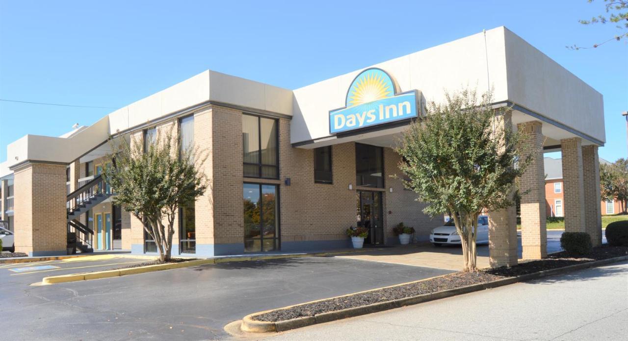 Days Inn By Wyndham Easley West Of Greenville/Clemson Area Экстерьер фото