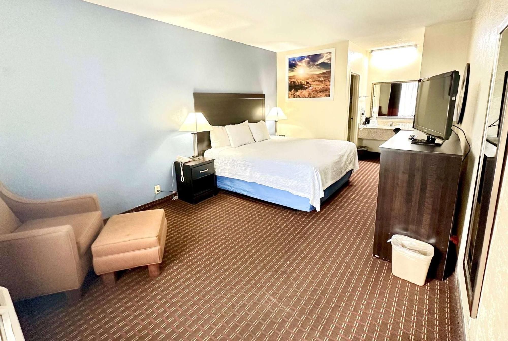 Days Inn By Wyndham Easley West Of Greenville/Clemson Area Экстерьер фото