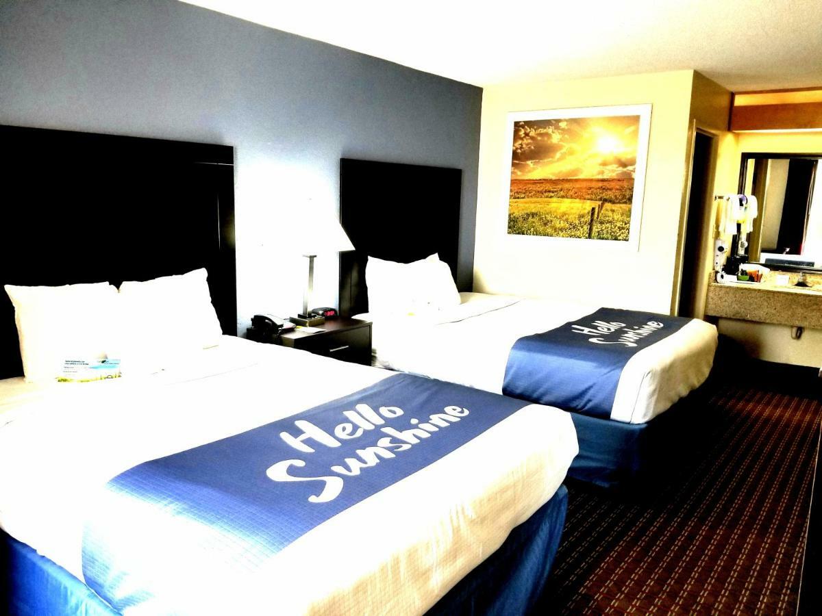 Days Inn By Wyndham Easley West Of Greenville/Clemson Area Экстерьер фото